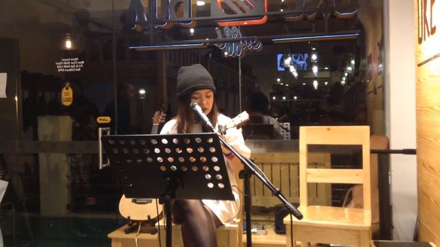 Aria Clemente - Fast Car (Tracy Chapman) смотреть онлайн
