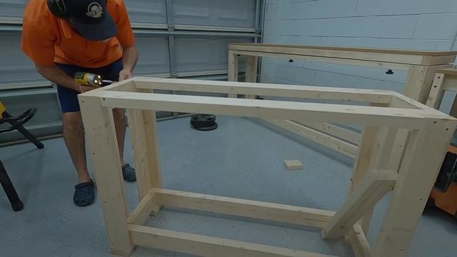 DIY Leveling Top Miter Stand | How to build a miter stand on an uneven floor смотреть онлайн
