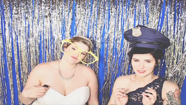 4-29-17 Atlanta Sunny D Farms Photo Booth - Whitney and Doug's Wedding! - Robot Booth смотреть онлайн