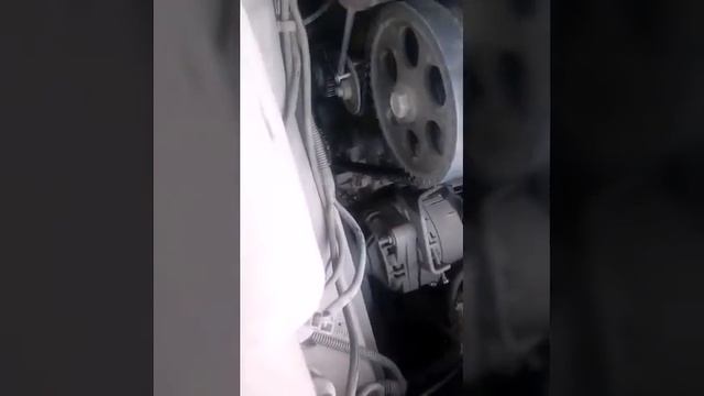 Узбек. Как меняет ремень ГРМ. ВАЗ 2108,2109,2110,2111,2112,2113,2114 смотреть онлайн