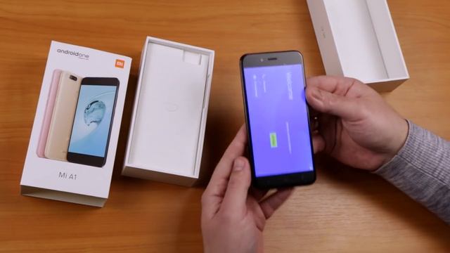 Xiaomi Mi A1 - попытка № 3 \\ ЧЁРНЫЙ, версия 4/64 \\ первый взгляд смотреть онлайн