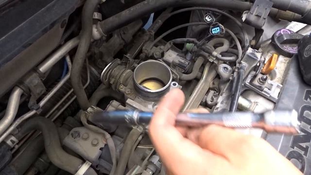 01-05 Honda Civic Throttle Position sensor Replacement (p0122) смотреть онлайн
