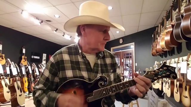 A little Copperhead Road on a Loar LM-700 Mandolin смотреть онлайн