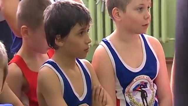 Открытая тренировка Родиона Пастуха с воспитанниками "Академии бокса Кости Цзю". смотреть онлайн