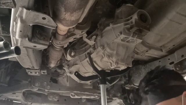 Nissan Navara Fulldown Transmission || Replaced Pressure Plate,Lining & Release Bearing смотреть онлайн