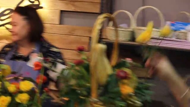 Цветочная композиция в корзине с тыквами. Мастер-класс от La Rose смотреть онлайн