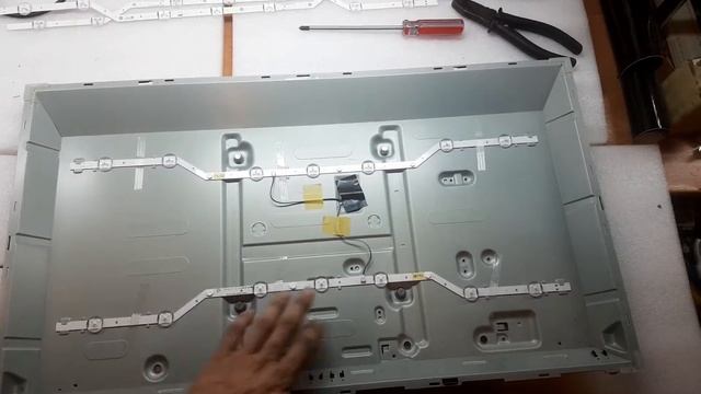 Ремонт телевизора "SAMSUNG" UE32J5000 смотреть онлайн