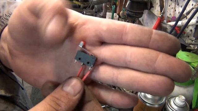 Не работают концевики дверей AUDI смотреть онлайн