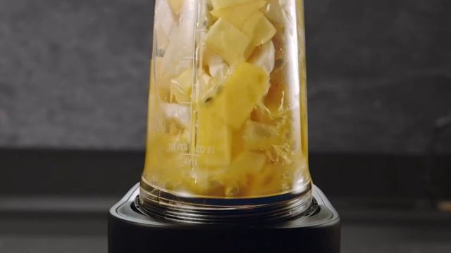 GRUNDIG Massimo Bottura Collection | Power Blender смотреть онлайн