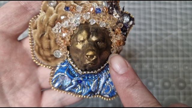 Эпоксидные элементы - основа для броши :) Вышиваем дворянина :) смотреть онлайн