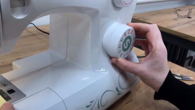 Учимся делать петли для пуговиц. [Закроительно] смотреть онлайн