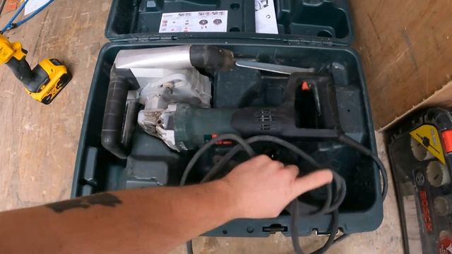 How To Adjust The Depth On The Metabo MFE 40 Wall Chaser | recording studio Wiring | Electrician смотреть онлайн