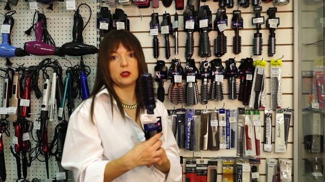 Все о расческах часть 2. Брашинги, для коротких волос, для поврежденных волос, для стрижки БОБ смотреть онлайн