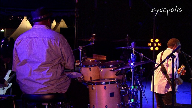 Robert Cray Band - Live Jazz à Vienne смотреть онлайн