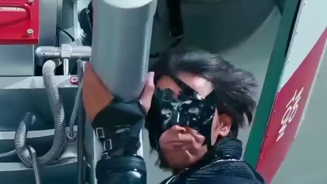 Krrish 3 | best movie scenes | Airplane crush krrish 3 | super hero | Hrithik смотреть онлайн