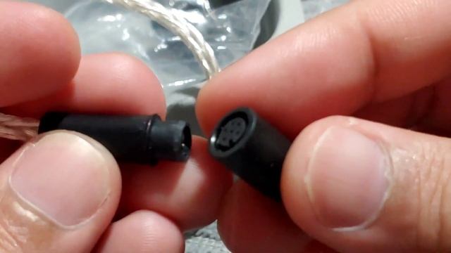 Yongse Cable 3.5mm 2.5mm 4.4mm detachable plug. MMCX Unboxing and Review (Tagalog) смотреть онлайн