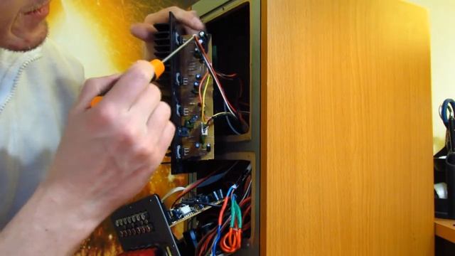 Подключение плат акустики SVEN 5.1 смотреть онлайн