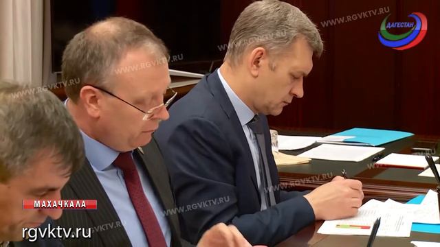 Обсуждены нацпроекты на заседании президиума Совета при Президенте страны смотреть онлайн