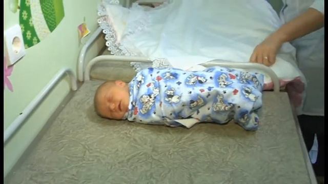 Выписка Елизаветы из роддома HD смотреть онлайн