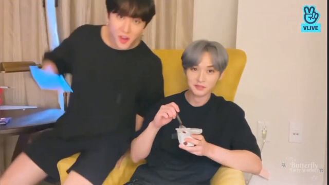 MINBIN moments. | Stray Kids Minho & Changbin being cute and adorable. | Leebit ? & Dwaekki ?? смотреть онлайн