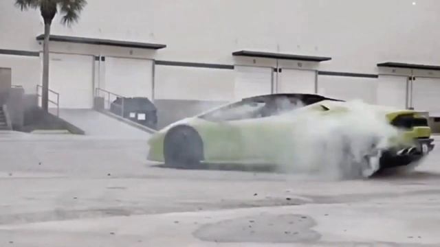 ГУДЗОН (По дворам свистят шины)