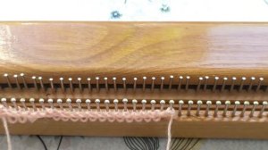 ВЯЗАНИЕ НА БУКОВИНКЕ . ОТ НАБОРА ДО ЗАКРЫТИЯ ПЕТЕЛЬ.