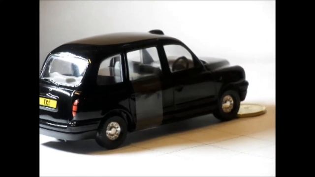 CORGI LTI TX1 London Taxi смотреть онлайн