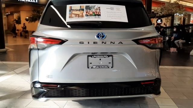 Toyota Sienna XSE Hybrid AWD 2022, 534 Juta.
