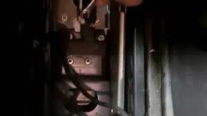 замена тросика ручника на опель зафира.как подтянуть ручник. как разобрать центральную консоль.