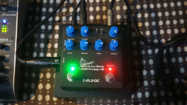 UNBOXING X BROLL X DEMO NUX Melvin Lee Davis Bass Preamp + DI (NBP-5)