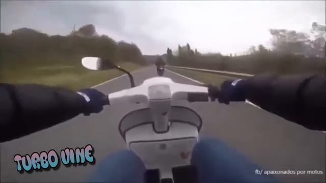 скутер рвёт байк , Бешеная ТАБУРЕТКА ! (Turbo Vine #6) смотреть онлайн