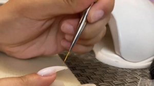 ??делаю ногти сама себе  *наращивание на верхние формы*
