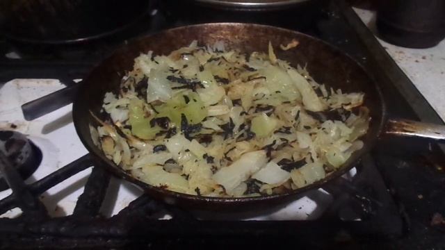 Делал Солянку получилась из капусты Поджарка. смотреть онлайн