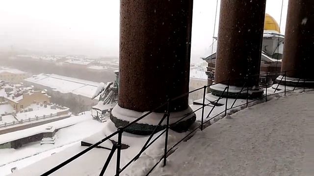 Вид со смотровой площадки Исаакивского собора в Санкт-Петербурге смотреть онлайн