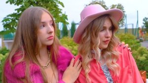 Бедная vs Богатая vs Гига Богатая Студентка | Кто Будет Встречаться С Крашем Школы