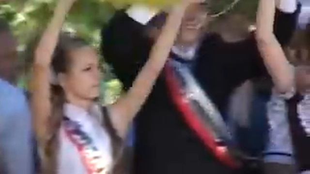 Последний школьный звонок смотреть онлайн