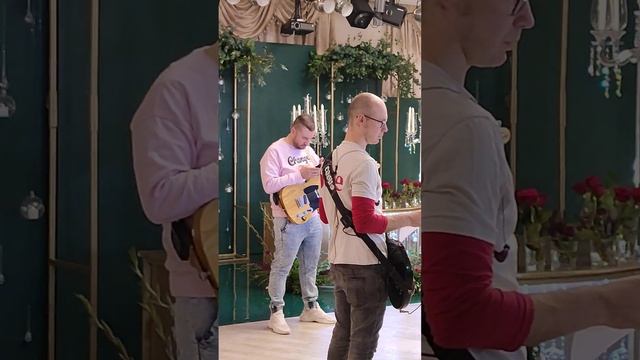 свадьба в зеленом цвете. смотреть онлайн