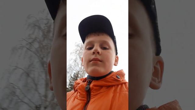 всем привет мы убегаем диме у его есть холодный оружие смотреть онлайн