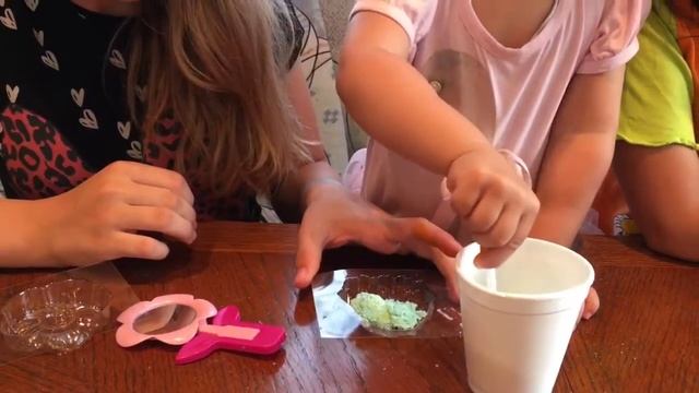 Делаем бомбочки-шипучки для ванны смотреть онлайн