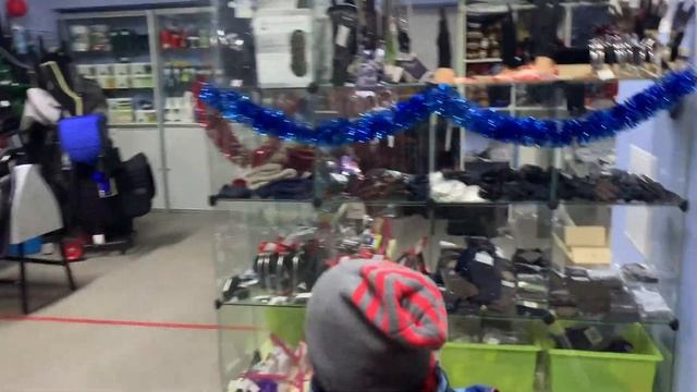 ПОКУПКИ В КОННОМ МАГАЗИНЕ??ВЫЕЗДКА БЕЗ ЖЕЛЕЗА // КОНОГОЛИКИ смотреть онлайн