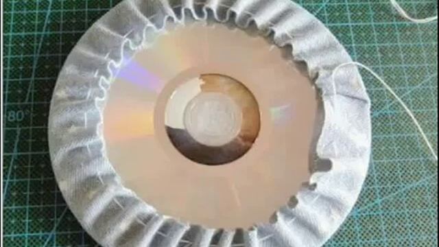 Подставка под кружку из CD дисков смотреть онлайн