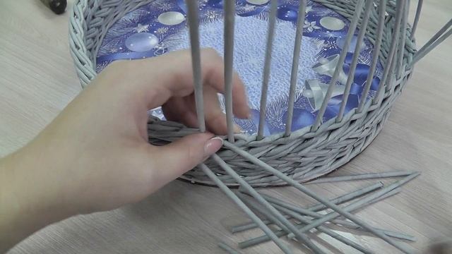 РОЗГА НА 4-Х ТРУБОЧКАХ. Плетение из газет смотреть онлайн