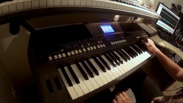 Schindler's List (Main Theme) - on Yamaha PSR-S670 смотреть онлайн