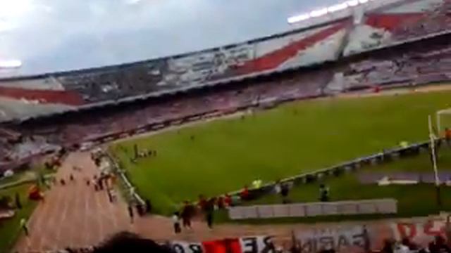 River VS Independiente Rivadavia de Mendoza - River mi buen amigo + Salida de RIVER смотреть онлайн