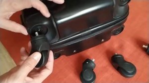 Снятие и установка колес на чемодан L'case.