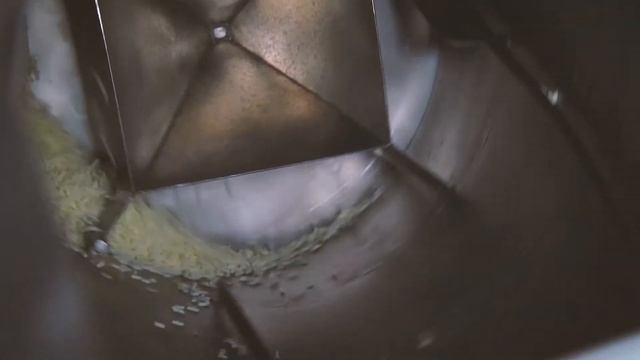 Виробництво тертої Моццарелли та молоковмісного тертого продукту «Моццарелла» ТМ «Славія» смотреть онлайн