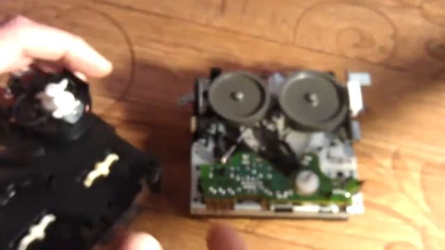 Приводим в чувство кассетную деку Sony TC WE805S смотреть онлайн