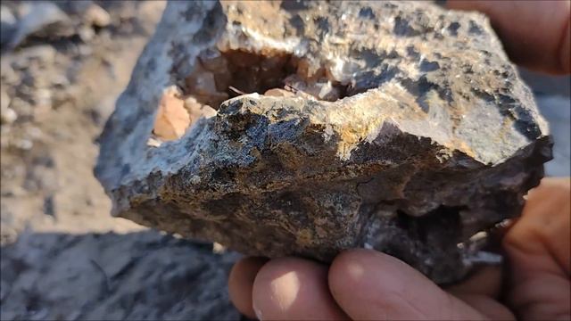 Descubro piedra preciosa DIAMANTE!!. Geoda MUY VALIOSA!. Aventura con HIJO DE LA PACHA. #71 смотреть онлайн
