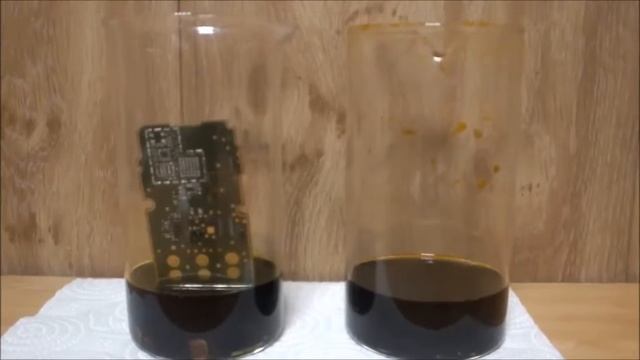 Травление хлорным железом FeCl3 золотых контактов removing gilding смотреть онлайн