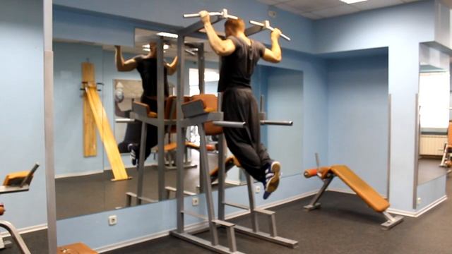 Подтягивание за голову. Спина смотреть онлайн